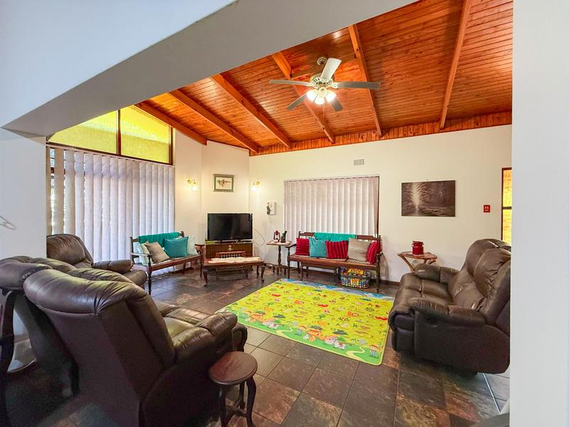 6 Bedroom Property for Sale in Denneoord Western Cape